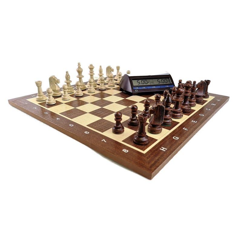 Profesjonalny Zestaw Turniejowy nr 2: szachownica drewniana, intarsjowana nr 5 + figury drewniane Staunton nr 5/II + zegar elekt